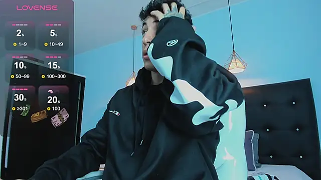 Snapshot of Lobo_17_ chatting on November 11, 2025, 3:39 am Lobo 17 online show from November 11, 2025, 3:39 am