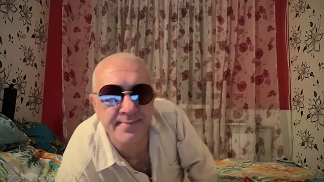 StellarTeam online show from January 5, 2025, 6:24 pm