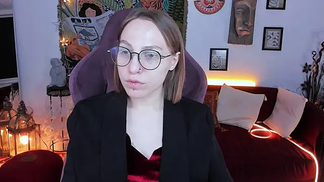 Snapshot of AphexQueen chatting on January 23, 2025, 1:13 pm AphexQueen online show from January 23, 2025, 1:13 pm