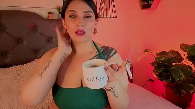 Snapshot of emily_leinner chatting on July 29, 2026, 4:32 am emily leinner online show from July 29, 2026, 4:32 am