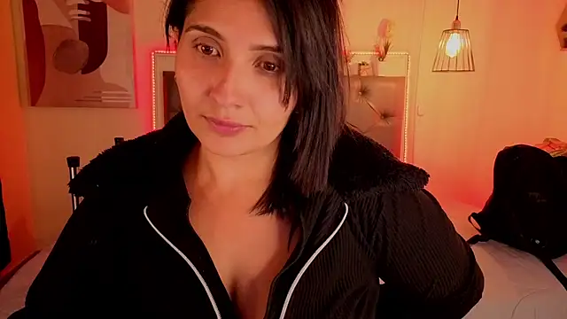 Snapshot of emily_leinner chatting on July 30, 2026, 12:31 am emily leinner online show from July 30, 2026, 12:31 am