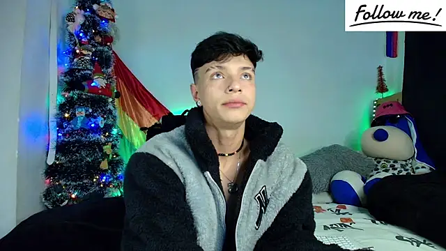 Snapshot of twink_sebas_ chatting on December 16, 2024, 6:10 am twink sebas online show from December 16, 2024, 6:10 am