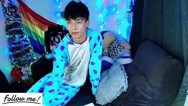 Snapshot of twink_sebas_ chatting on December 29, 2024, 10:03 pm twink sebas online show from December 29, 2024, 10:03 pm