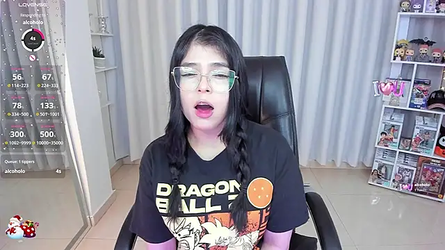 misshoneyxxx online show from November 22, 2025, 6:23 am