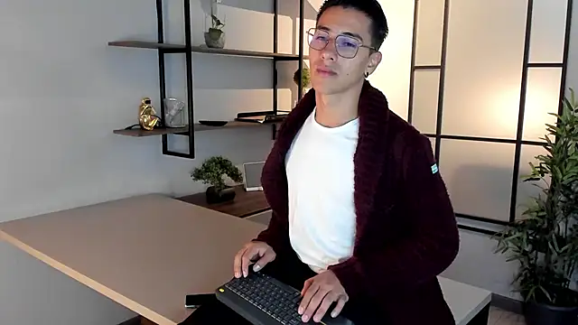 Snapshot of Andy_Joy_ chatting on September 9, 2025, 11:32 am Andy Joy online show from September 9, 2025, 11:32 am