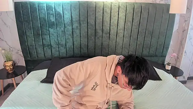 Snapshot of Andy_Joy_ chatting on October 9, 2025, 11:30 am Andy Joy online show from October 9, 2025, 11:30 am