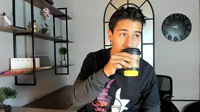 Snapshot of Andy_Joy_ chatting on October 23, 2025, 11:31 am Andy Joy online show from October 23, 2025, 11:31 am