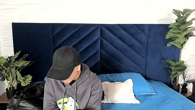 Snapshot of Andy_Joy_ chatting on November 7, 2025, 11:32 am Andy Joy online show from November 7, 2025, 11:32 am