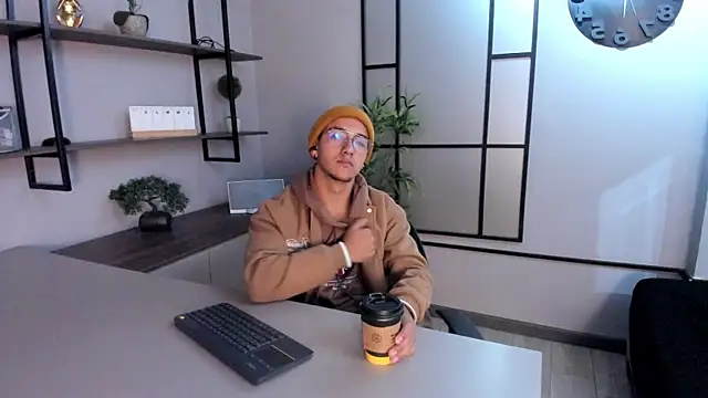 Snapshot of Andy_Joy_ chatting on November 12, 2025, 11:43 am Andy Joy online show from November 12, 2025, 11:43 am