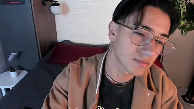 Snapshot of Andy_Joy_ chatting on December 2, 2025, 11:26 am Andy Joy online show from December 2, 2025, 11:26 am