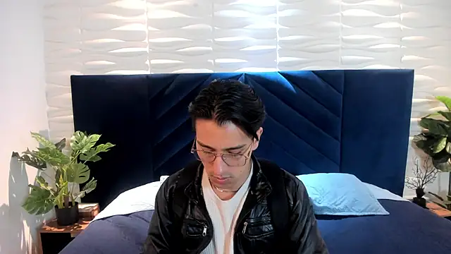 Andy Joy  online show from June 26, 2026, 11:03 am