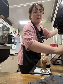 cinnabon  online show from February 11, 2025, 2:46 pm