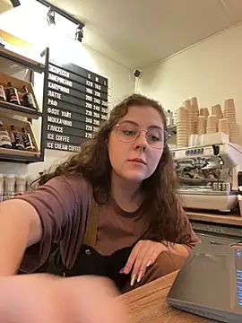 cinnabon  online show from October 6, 2025, 12:35 pm