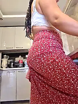 Snapshot of Erotica333 chatting on July 13, 2026, 2:53 pm Erotica333 online show from July 13, 2026, 2:53 pm