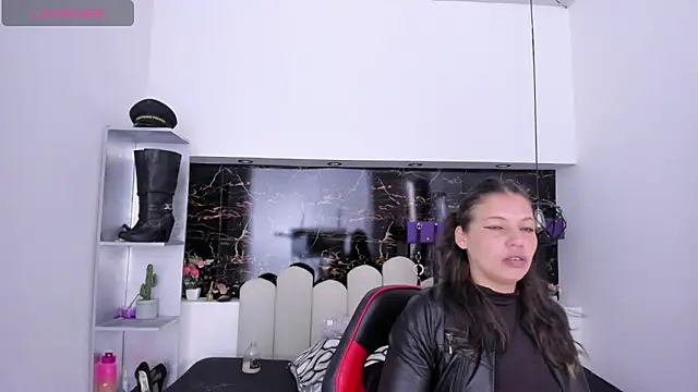 Kathia Armstrong online show from January 21, 2025, 12:50 pm