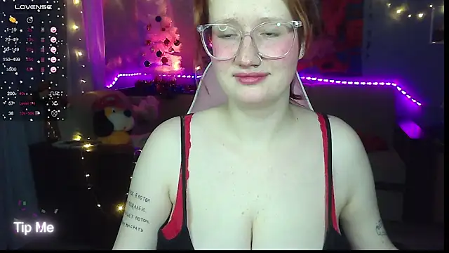 KrisTyBooBsin online show from December 20, 2024, 2:16 pm