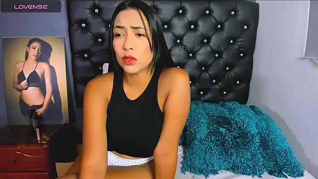 Snapshot of catalinamuss_ chatting on June 9, 2026, 4:40 pm catalinamuss online show from June 9, 2026, 4:40 pm