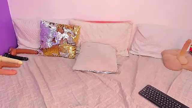 Snapshot of cookplleaser chatting on September 24, 2025, 11:24 am cookplleaser online show from September 24, 2025, 11:24 am