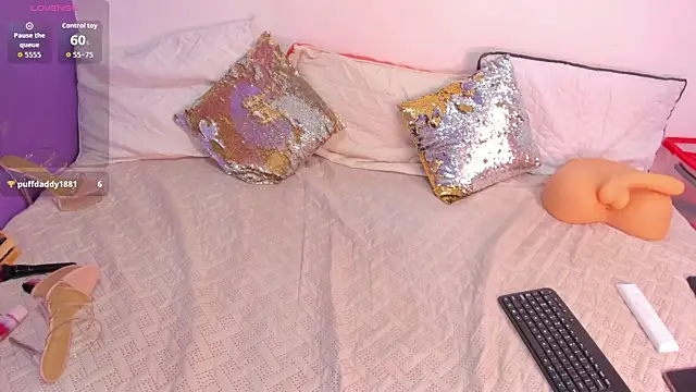 Snapshot of cookplleaser chatting on November 5, 2025, 11:43 am cookplleaser online show from November 5, 2025, 11:43 am