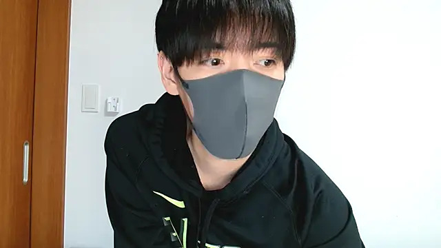 itsme LEON online show from March 17, 2025, 1:08 pm