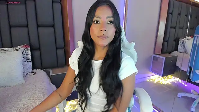 Snapshot of Amber_villalobos_ chatting on February 22, 2025, 4:51 am Amber villalobos online show from February 22, 2025, 4:51 am