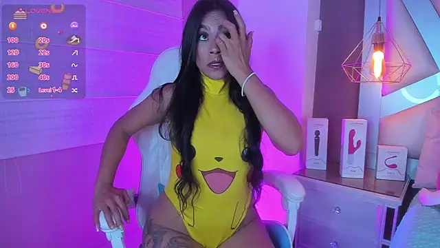 Snapshot of Amber_villalobos_ chatting on May 21, 2026, 3:57 am Amber villalobos online show from May 21, 2026, 3:57 am