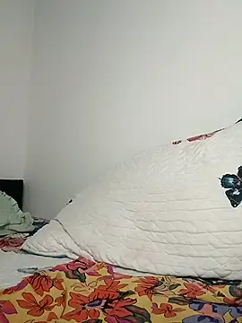 Snapshot of Kim_19 chatting on March 9, 2025, 5:44 am Kim 19 online show from March 9, 2025, 5:44 am