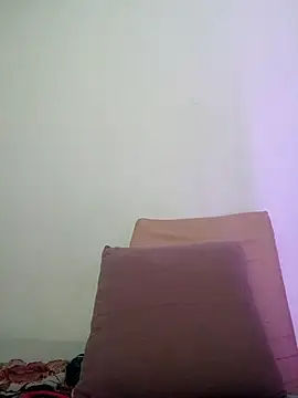 Snapshot of Kim_19 chatting on October 28, 2025, 3:43 am Kim 19 online show from October 28, 2025, 3:43 am