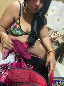 Snapshot of Tameesh_sexy_mistress chatting on April 2, 2026, 4:48 pm Tameesh sexy mistress online show from April 2, 2026, 4:48 pm