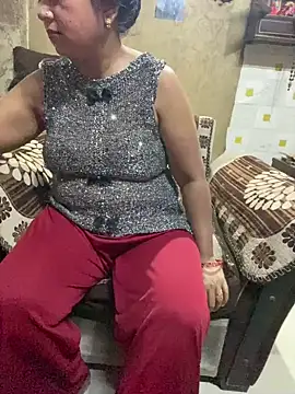 Snapshot of Tameesh_sexy_mistress chatting on April 22, 2026, 4:30 pm Tameesh sexy mistress online show from April 22, 2026, 4:30 pm