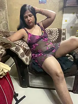 Snapshot of Tameesh_sexy_mistress chatting on April 24, 2026, 5:26 pm Tameesh sexy mistress online show from April 24, 2026, 5:26 pm