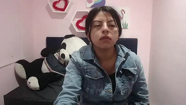 CarolineBrunx online show from February 28, 2025, 8:42 am