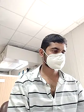 Snapshot of Ishan003 chatting on February 26, 2025, 5:20 am Ishan003 online show from February 26, 2025, 5:20 am