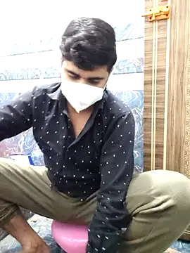 Snapshot of Ishan003 chatting on November 20, 2025, 2:39 pm Ishan003 online show from November 20, 2025, 2:39 pm