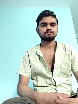 Ishan003 online show from April 27, 2026, 3:26 am