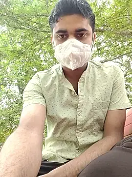 Ishan003 online show from April 28, 2026, 2:49 am