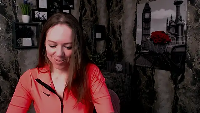 GloriaSi  online show from May 4, 2026, 4:41 am