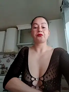 Snapshot of RamyLove36 chatting on March 4, 2025, 9:29 am RamyLove36 online show from March 4, 2025, 9:29 am