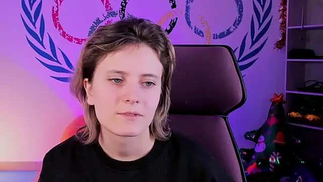 Snapshot of LolaAsmus chatting on December 28, 2024, 8:16 am LolaAsmus online show from December 28, 2024, 8:16 am