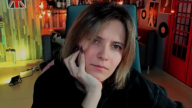 Snapshot of LolaAsmus chatting on January 7, 2025, 12:41 pm LolaAsmus online show from January 7, 2025, 12:41 pm