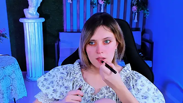 Snapshot of LolaAsmus chatting on January 23, 2025, 11:15 am LolaAsmus online show from January 23, 2025, 11:15 am