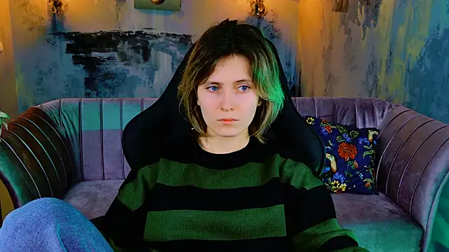 Snapshot of LolaAsmus chatting on January 29, 2025, 5:19 am LolaAsmus online show from January 29, 2025, 5:19 am