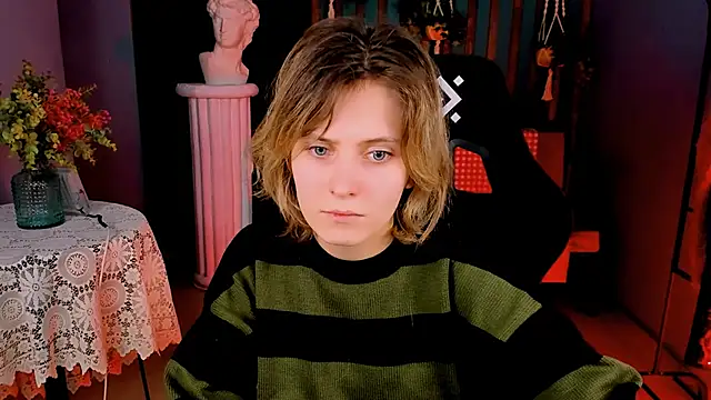 Snapshot of LolaAsmus chatting on January 30, 2025, 9:25 am LolaAsmus online show from January 30, 2025, 9:25 am