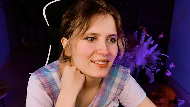 Snapshot of LolaAsmus chatting on February 15, 2025, 11:17 am LolaAsmus online show from February 15, 2025, 11:17 am