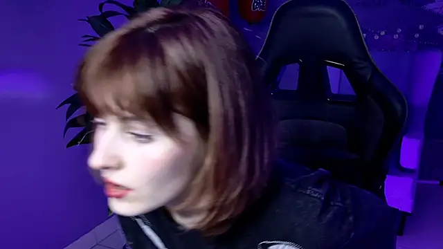 Snapshot of LolaAsmus chatting on March 22, 2025, 5:31 pm LolaAsmus online show from March 22, 2025, 5:31 pm