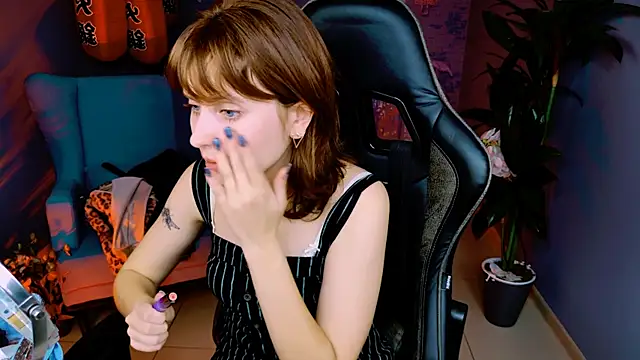 Snapshot of LolaAsmus chatting on October 11, 2025, 7:51 am LolaAsmus online show from October 11, 2025, 7:51 am