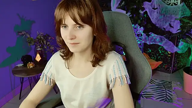 Snapshot of LolaAsmus chatting on November 1, 2025, 8:16 am LolaAsmus online show from November 1, 2025, 8:16 am