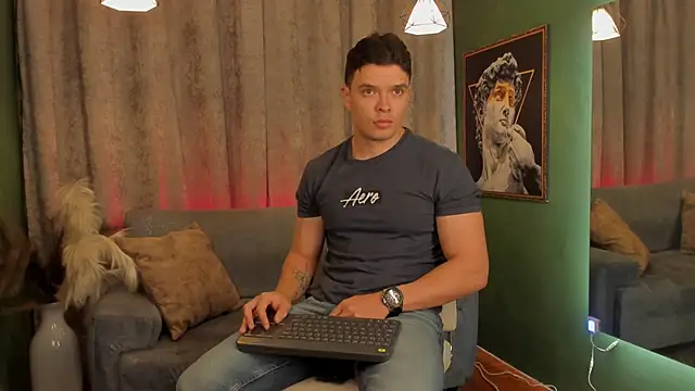 Jake Tylerr  online show from July 14, 2026, 11:32 pm