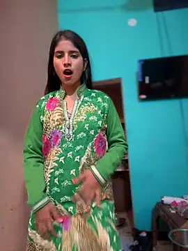 Snapshot of DiyAsingHh chatting on December 5, 2024, 9:28 am DiyAsingHh online show from December 5, 2024, 9:28 am