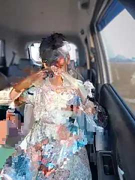 Snapshot of DiyAsingHh chatting on December 19, 2024, 2:34 am DiyAsingHh online show from December 19, 2024, 2:34 am